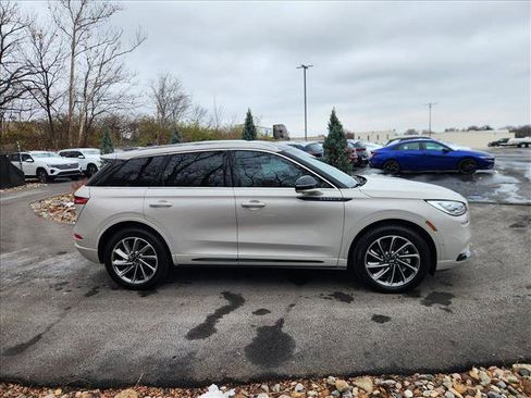 Used 2022 Lincoln Corsair Grand Touring w/ Elements Technology Bundle image 6