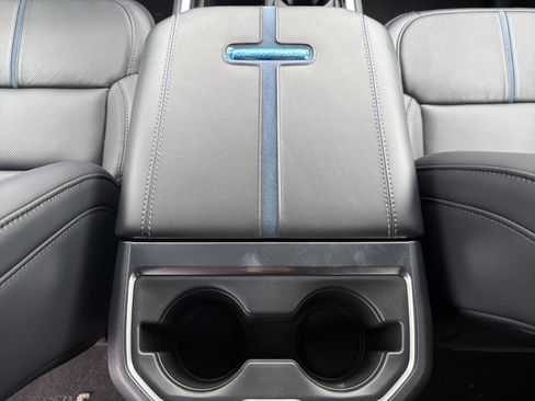 New 2026 Ford F250 Platinum image 22