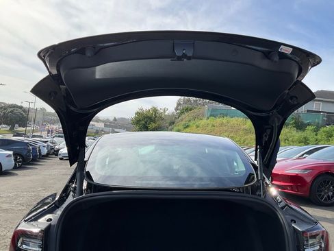Used 2023 Tesla Model 3 Standard Range RWD image 9