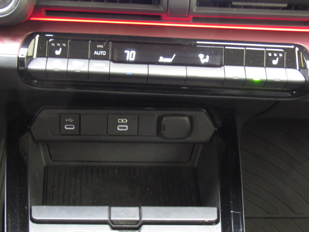 Certified 2024 Toyota Prius Prime FWD image 29