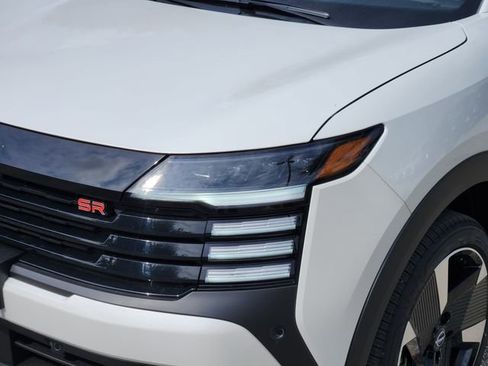 New 2025 Nissan Kicks SR image 6