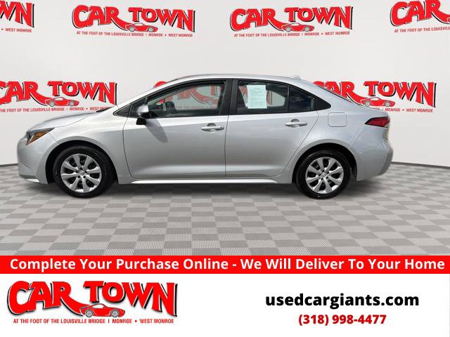 Used 2025 Toyota Corolla LE FWD image 1