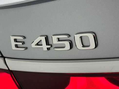 New 2026 Mercedes-Benz E 450 4MATIC Sedan image 8