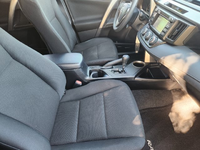 Used 2015 Toyota RAV4 LE FWD image 13