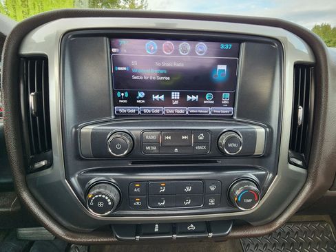 Used 2018 Chevrolet Silverado 3500 LT w/ LT Convenience Package image 24