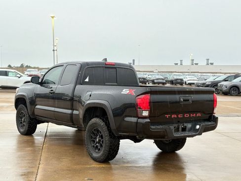Used 2021 Toyota Tacoma SR w/ SX Package image 5