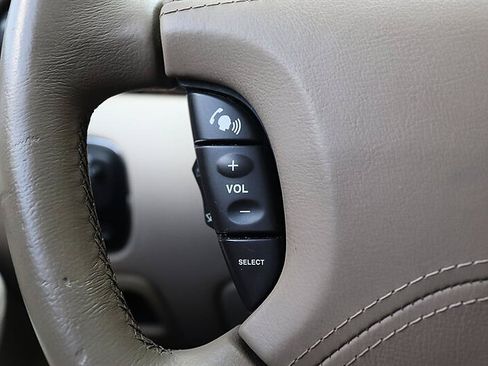 Used 2004 Jaguar XJ8 RWD image 23