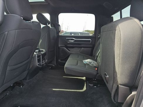 Used 2019 RAM 1500 Big Horn image 8