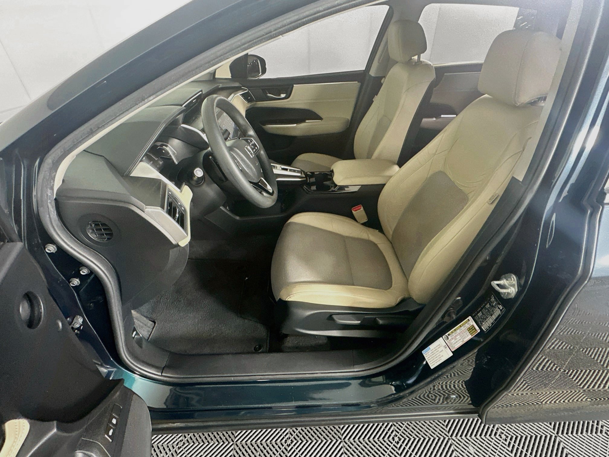 Used 2019 Honda Clarity Plug-In Hybrid image 13