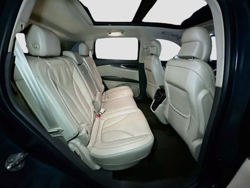 Used 2016 Lincoln MKX Reserve w/ Climate Package AWD/4WD image 35