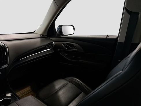 Used 2020 Chevrolet Traverse LT w/ LT Premium Package AWD/4WD image 23