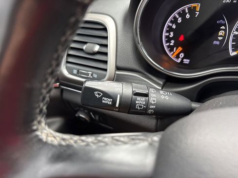 Used 2019 Jeep Grand Cherokee Limited image 14