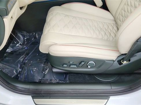 Used 2025 Genesis GV80 3.5T e-SC image 35