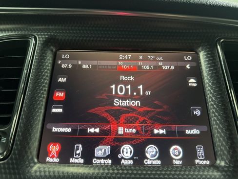 Used 2016 Dodge Challenger SRT Hellcat image 27