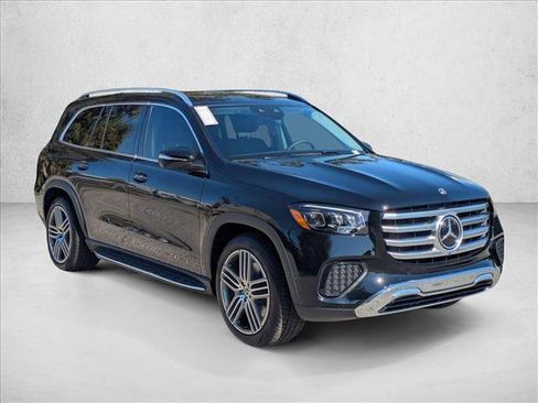 New 2026 Mercedes-Benz GLS 450 4MATIC image 7