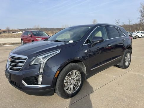 Used 2018 Cadillac XT5 Luxury w/ Driver Awareness Package image 7