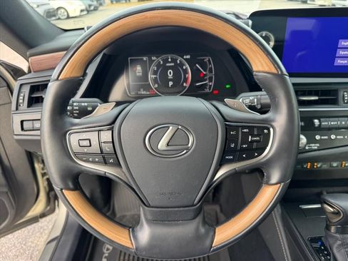 Used 2025 Lexus ES 350 Ultra Luxury image 19