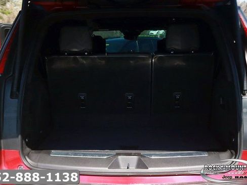 Used 2023 Cadillac Escalade V AWD/4WD image 19