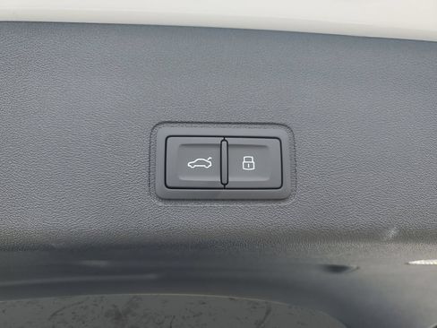 New 2026 Audi Q3 quattro 2.0T AWD/4WD image 10