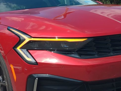 New 2025 Kia K5 LXS image 9