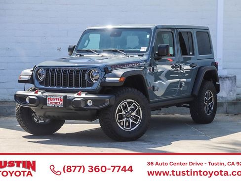 Used 2025 Jeep Wrangler Unlimited Rubicon AWD/4WD image 1