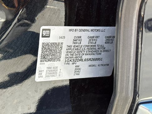 Used 2025 GMC Yukon Denali AWD/4WD image 44
