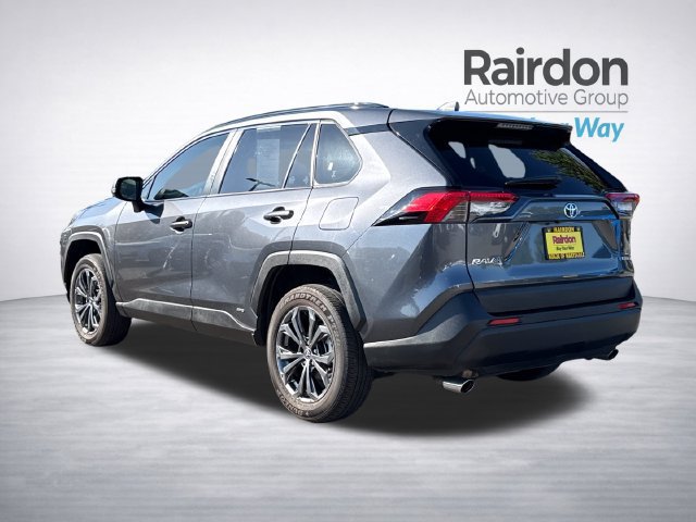 Used 2023 Toyota RAV4 XLE Premium AWD/4WD image 5
