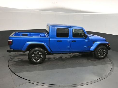 New 2026 Jeep Gladiator Sport AWD/4WD image 30