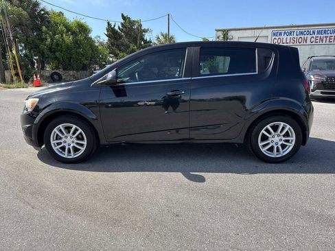 Used 2014 Chevrolet Sonic LT w/ Wheels and Fog Lamp Package FWD image 4