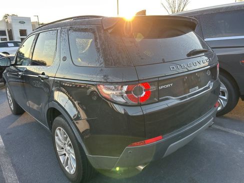 Used 2018 Land Rover Discovery Sport SE image 9
