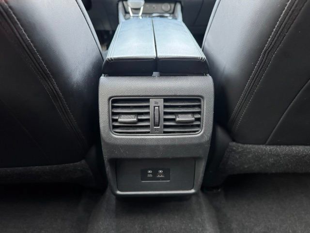 Used 2023 Nissan Rogue SV w/ SV Premium Package AWD/4WD image 9