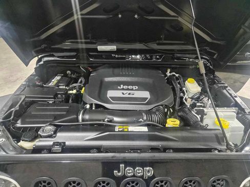 Used 2015 Jeep Wrangler Unlimited Sport w/ Quick Order Package 24S image 17