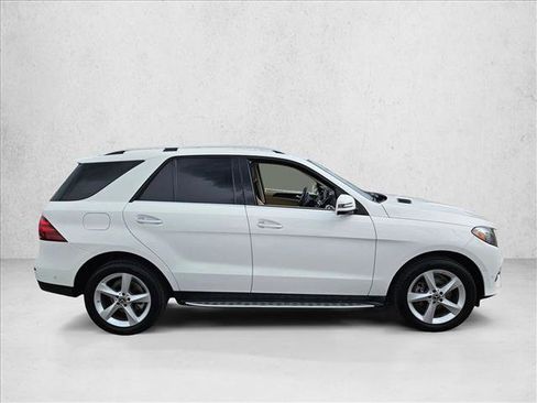 Used 2017 Mercedes-Benz GLE 350 4MATIC image 4