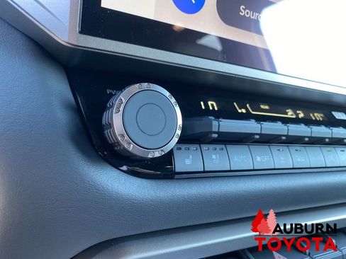 New 2026 Toyota Sequoia Platinum AWD/4WD image 42