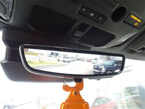 New 2026 GMC Hummer EV SUV image 21