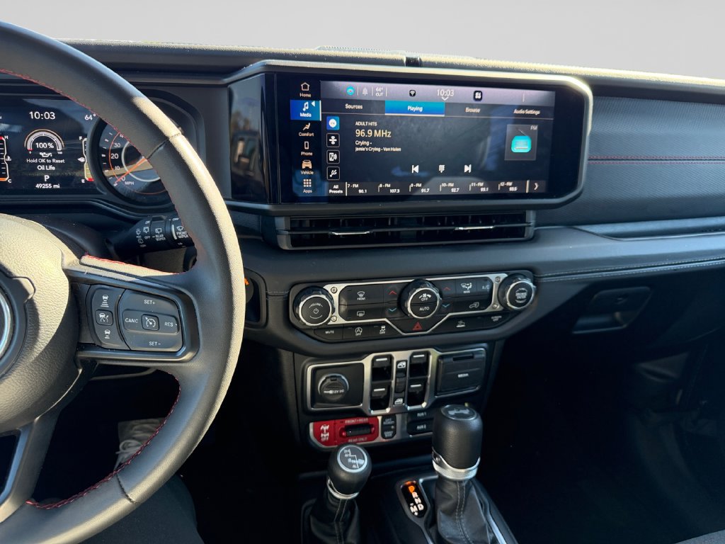 Used 2025 Jeep Wrangler Unlimited Rubicon AWD/4WD image 12