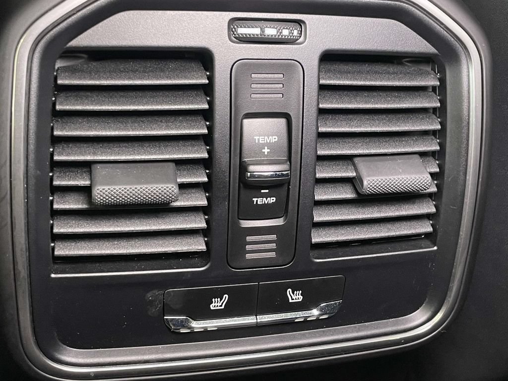 Certified 2023 Porsche Panamera 4 AWD/4WD image 71