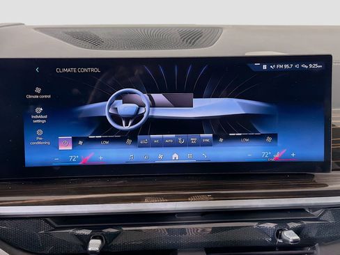 Used 2026 BMW X5 xDrive40i image 19