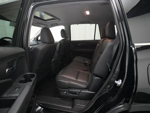 Certified 2022 Honda Pilot Special Edition image 16