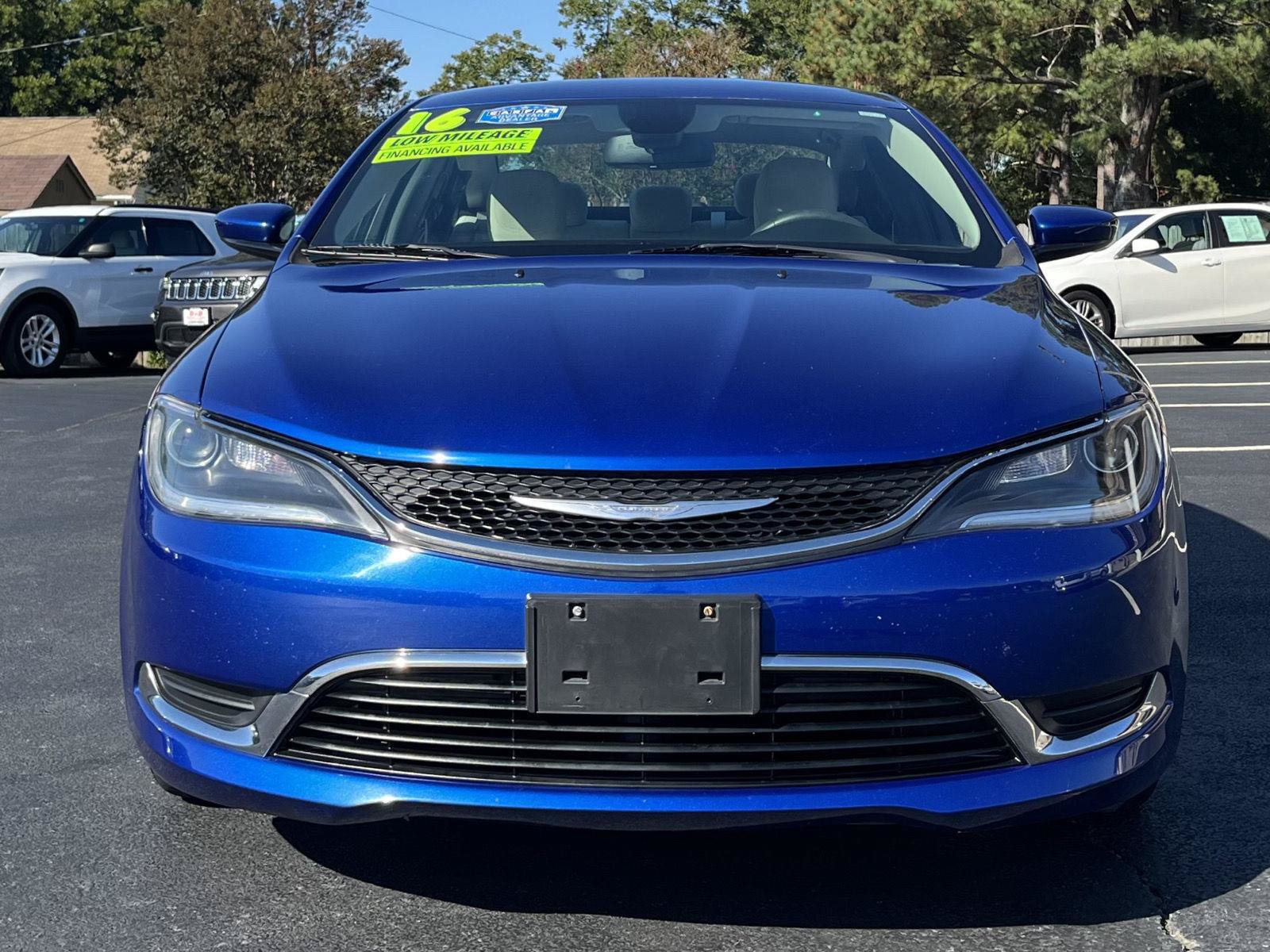 Used 2016 Chrysler 200 Limited FWD image 18