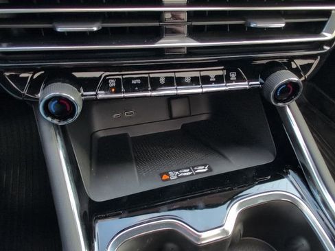 New 2026 Chevrolet Traverse Z71 w/ Driver Confidence Package image 26