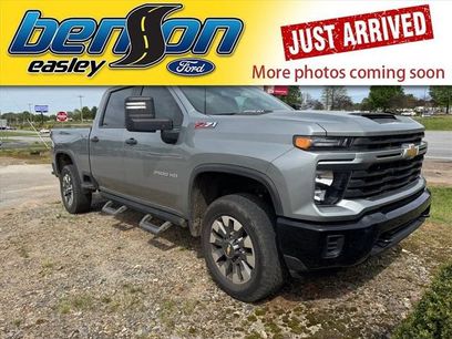 Used 2024 Chevrolet Silverado 2500 Custom w/ Custom Value Package