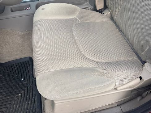 Used 2011 Nissan Frontier SV AWD/4WD image 12