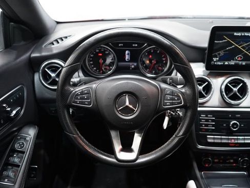 Used 2018 Mercedes-Benz CLA 250 4MATIC image 12