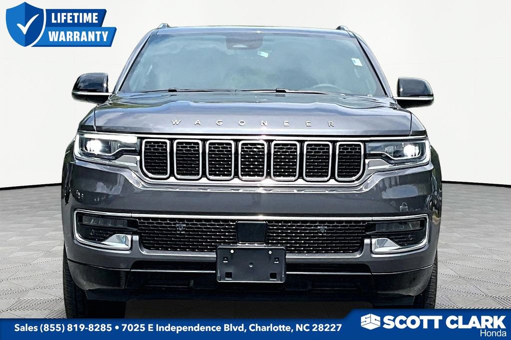 Used 2023 Jeep Wagoneer 4WD w/ Premium Group I image 2