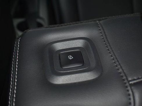 Used 2025 Ford Expedition Platinum w/ Stealth Performance Package image 50