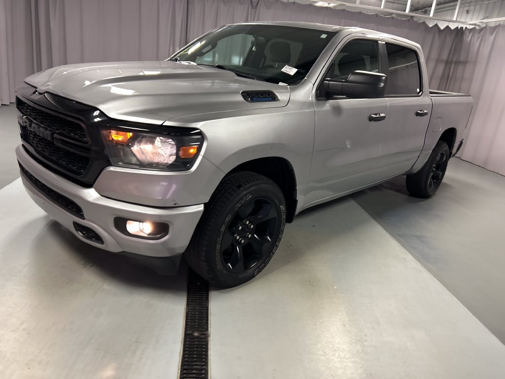 Used 2024 RAM 1500 Tradesman w/ Night Edition AWD/4WD image 3