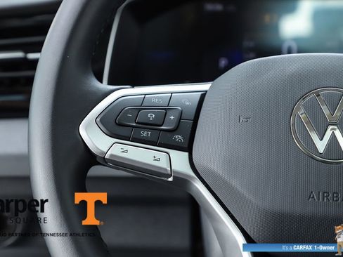 Used 2025 Volkswagen Jetta SE w/ Sunroof Package FWD image 58