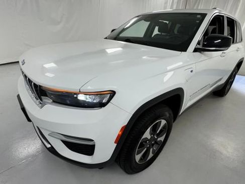 Used 2024 Jeep Grand Cherokee Limited 4xe AWD/4WD image 7