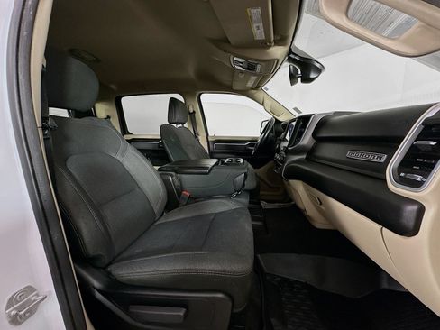 Used 2020 RAM 1500 Big Horn AWD/4WD image 30